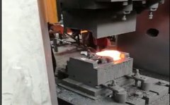 伺服電動螺旋壓力機(jī)是如何做到安全又高效的運行？